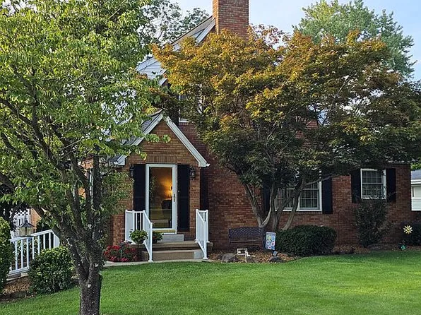 900 Brett Cabel Rd, Washington, IN 47501