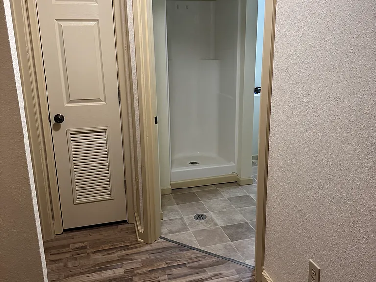 214 Green Ave — Photo 19