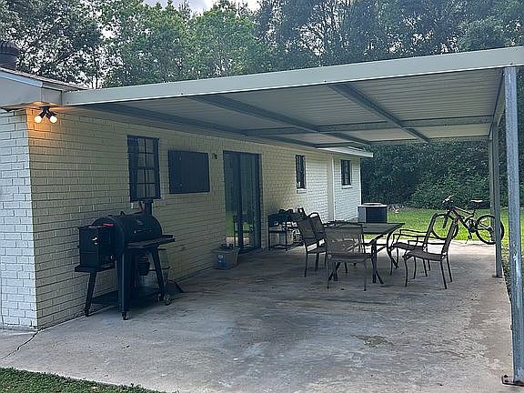 3rd image of 1313 Schultz Rd