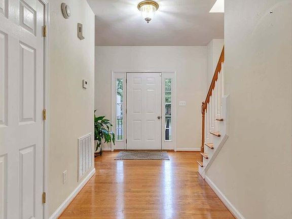 5th image of 1429 Crutchfield St