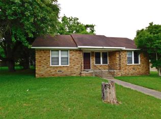 1902 S Day St, Brenham, TX 77833