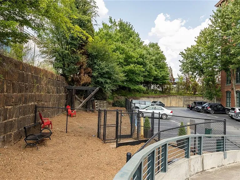 170 Boulevard SE #E116 — Photo 30