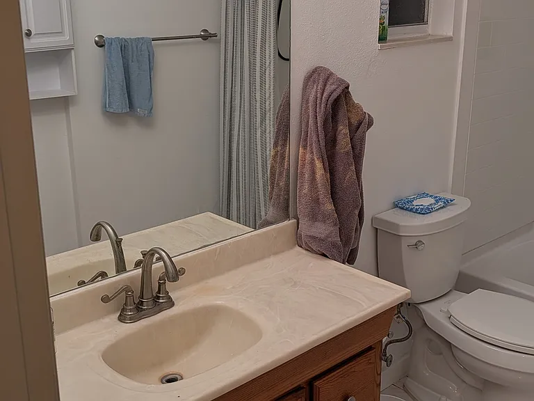 2585 Saint Michel Ave — Photo 22