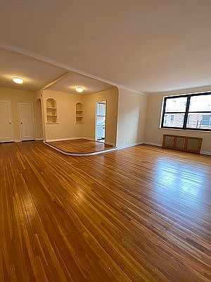 1st image of 6939 Yellowstone Blvd #11