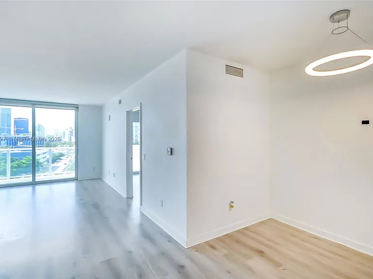 4250 Biscayne Blvd #918 — Photo 17