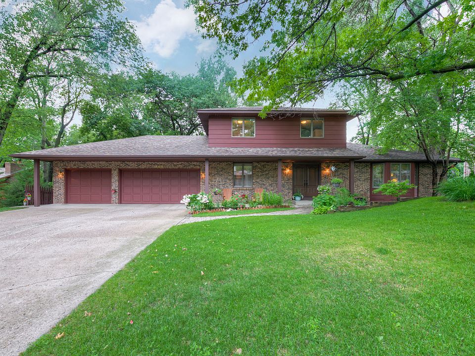 1st image of 208 Krestwood Dr