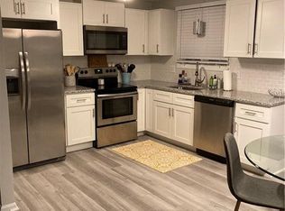 21 Grove Ave, Johnston, RI 02919