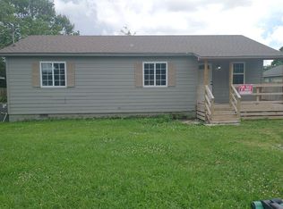 701 Huckleberry Ln, Springdale, AR 72764