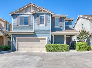 4325 W Pinsapo Dr, Fresno, CA