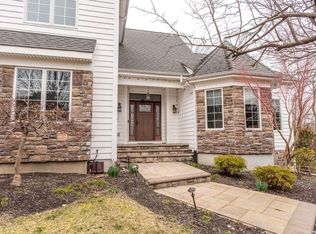 3 Gladysz Way, Pt Jefferson Station, NY 11777