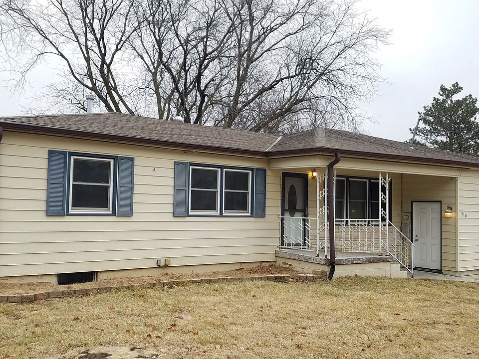 1st image of 210 W Florence Ave
