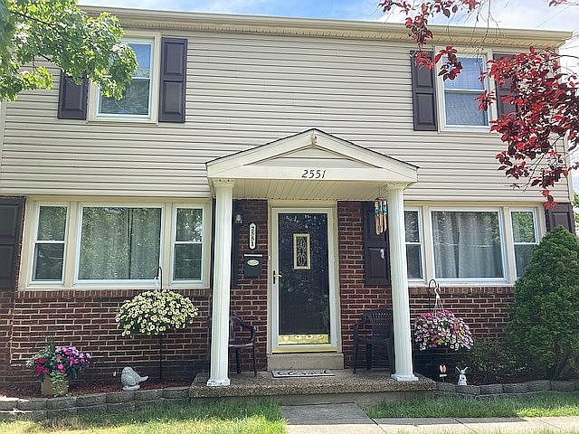 2551 Union Avenue, 08109