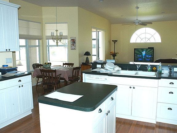 Open kitchen