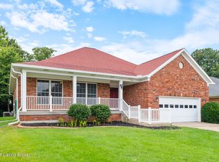 7712 Apple Mill Pl, Louisville, KY 40228