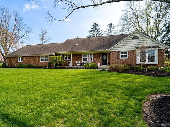 2nd image of 300 Southbrook Dr