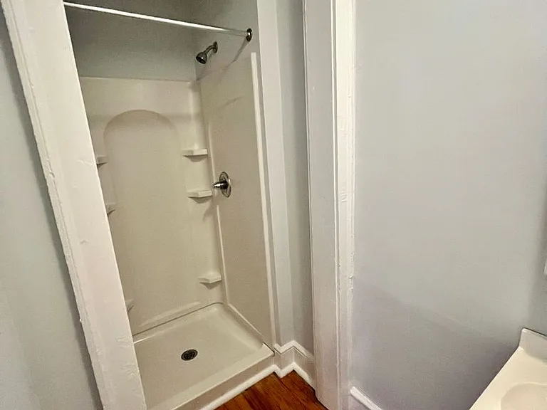 1107 W Grace St — Photo 26