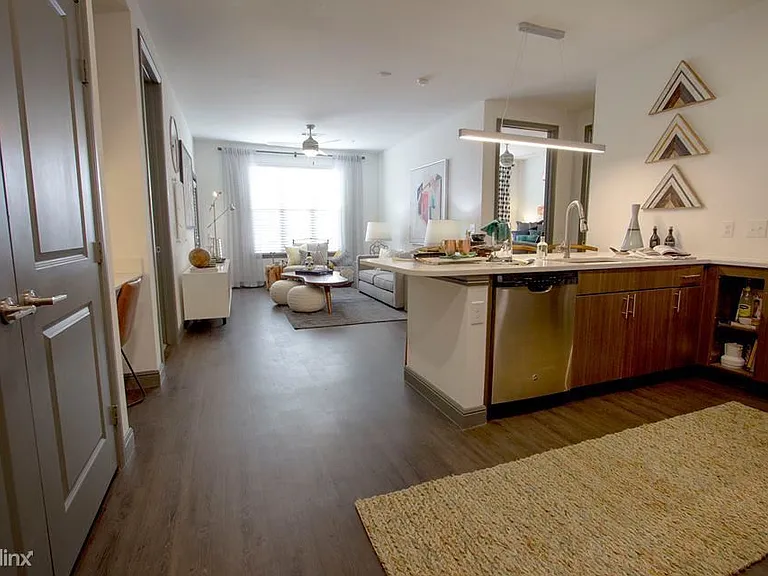 1301 Bray Central Dr — Photo 22