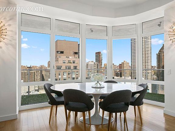 3rd image of 555 W 59th St APT 31D