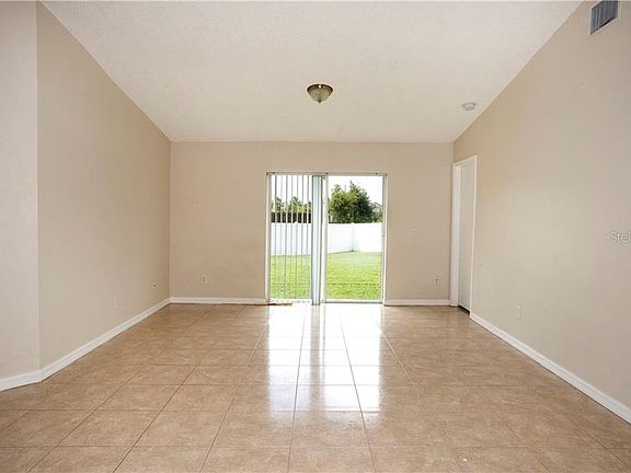 5th image of 11749 Brenford Crest Dr