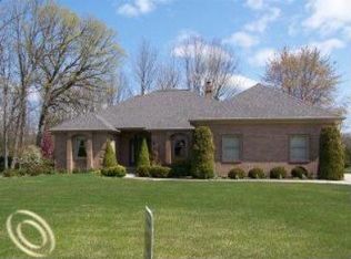 614 Gleneagles, Saint Clair, MI