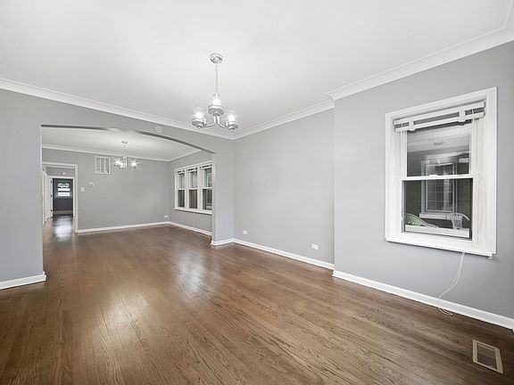 4th image of 4953 S Keeler Ave