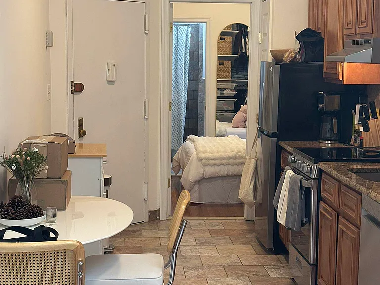 405 E 90th St #5R — Photo 13