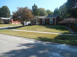 11101 Albion Dr, Louisville, KY 40272
