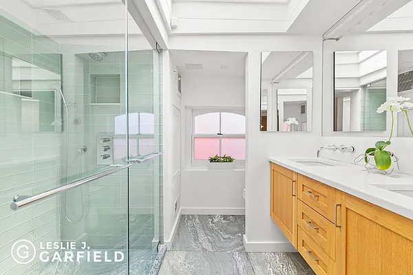 Sold by Leslie J. Garfield | media 31