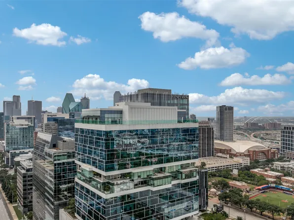 2900 McKinnon St APT 2603, Dallas, TX 75201