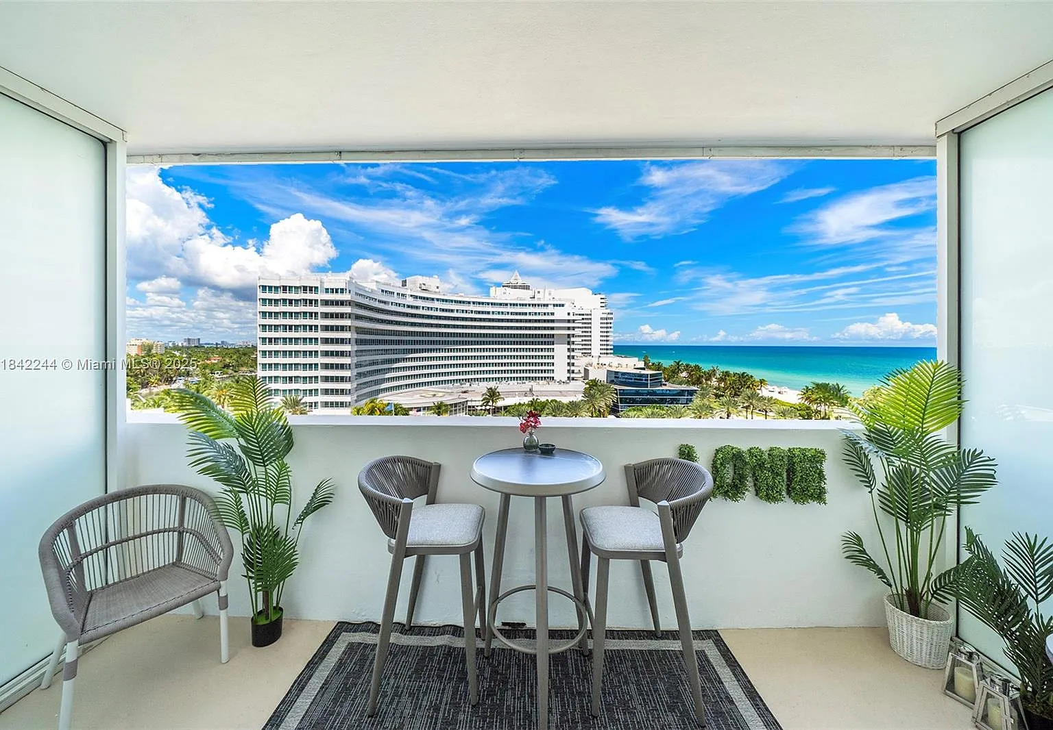 Fontainebleau Iii Ocean C — Photo 4