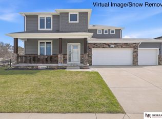 1040 N 104th St, Lincoln, NE 68527
