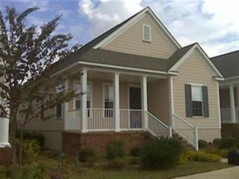 1st image of 3312 Calumet Dr #23