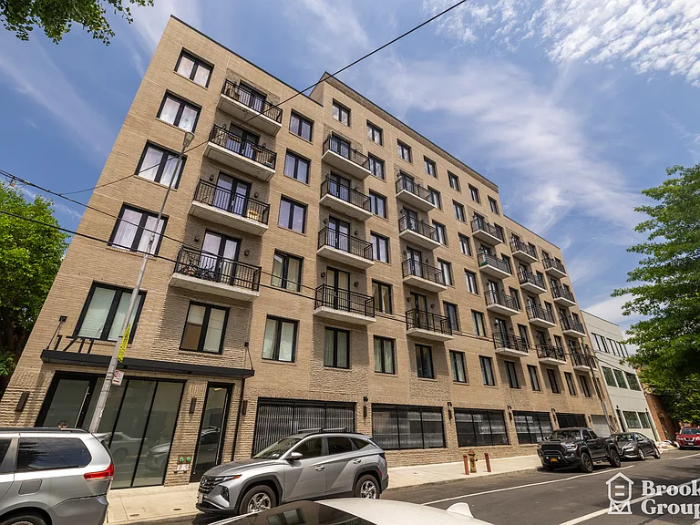 1711 Hancock St #610 — Photo 19