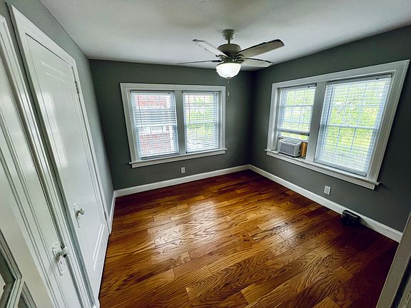 4th image of 131 E 46th St