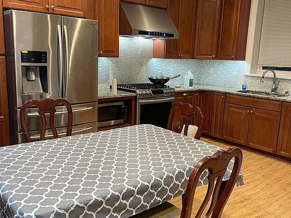 3rd image of 4620 Baltimore Ave #2-F