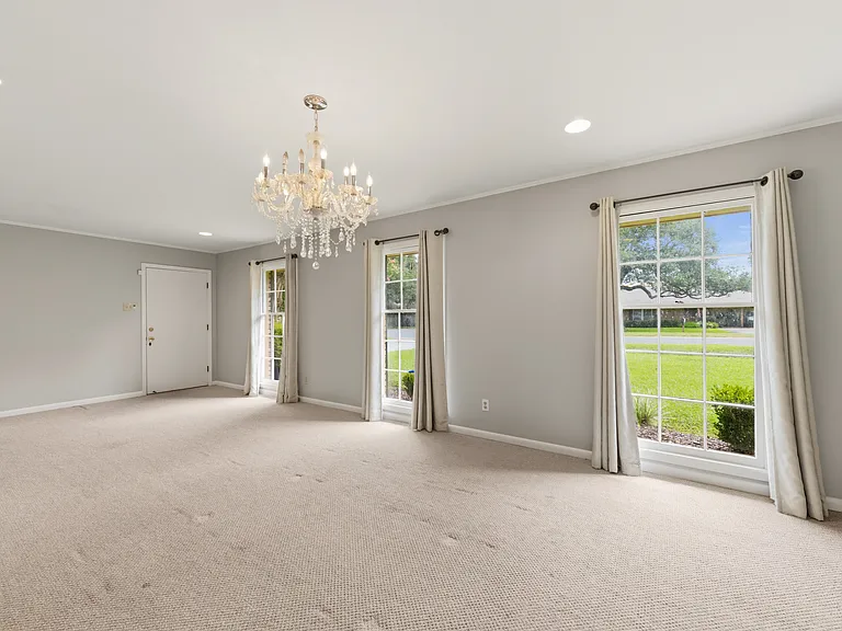 308 Brentwood Blvd — Photo 18