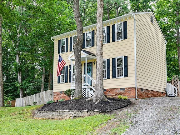 3rd image of 1504 King Charles Ct
