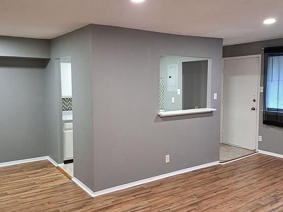 4th image of 3938 Stone Gate Dr APT A