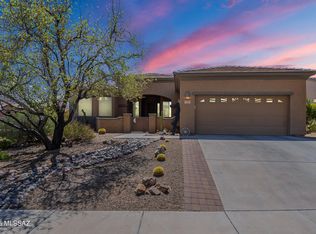 997 W Tenniel Dr, Green Valley, AZ 85614
