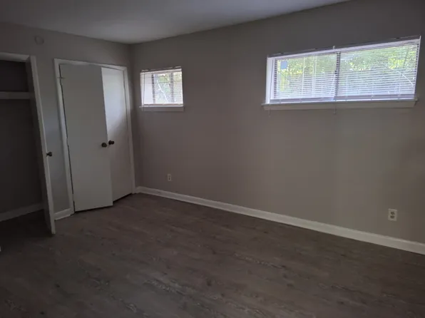 5138 Flint Ridge Pl, Raleigh, NC 27609