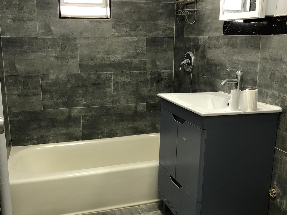 1st image of 950 E 227th St #1