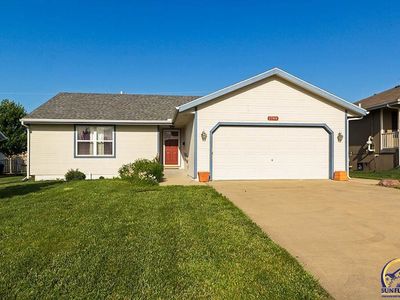 1744 SW Valley View Ct, Topeka, KS, 66615