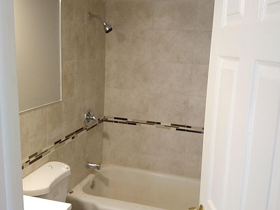 2nd image of 562 Alfred Ln