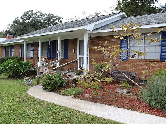 2nd image of 637 Delegal St