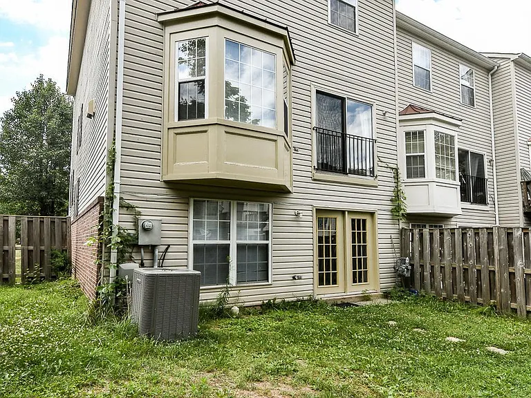 13100 Watchwood Ln — Photo 2