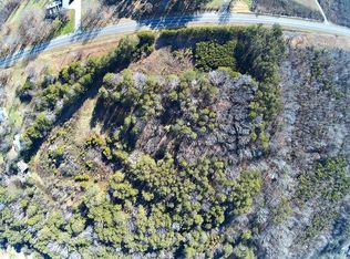849 County Rd, Etowah, TN 37331