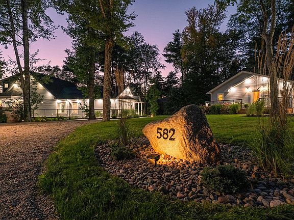 3rd image of 582 Beech Ln