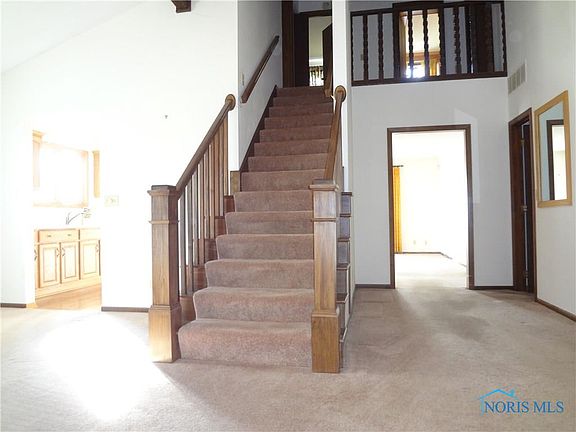 4th image of 2927 Saint Andrews Dr