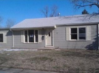818 W 44th St S, Wichita, KS 67217