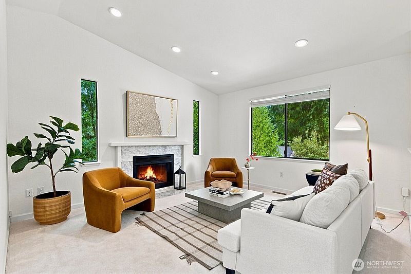 3rd image of 3849 166th Avenue SE